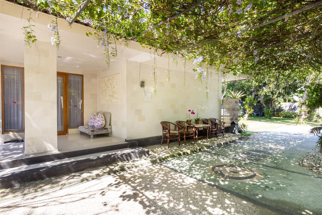M.A Home Stay Нуса Дуа Екстериор снимка